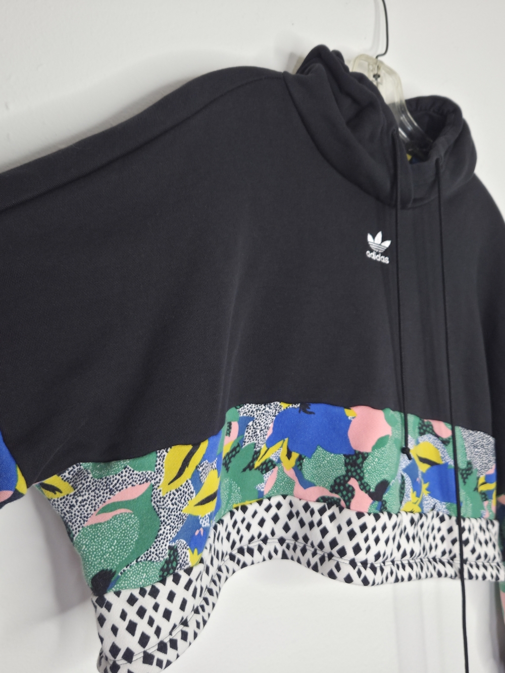 adidas Originals Her Studio Black Cropped Hoodie Floral and Green Accents S - Picture 4 of 8
